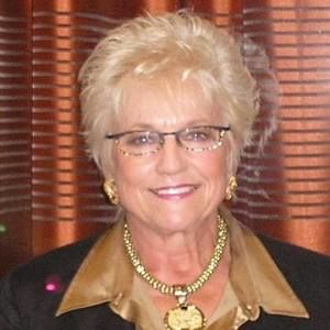 Meet your Posher, Eva